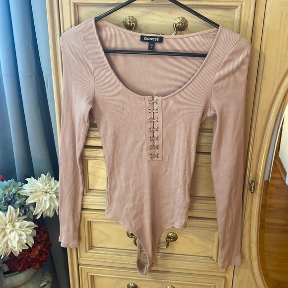 Express Tops - Express Hook Closure Bodysuit